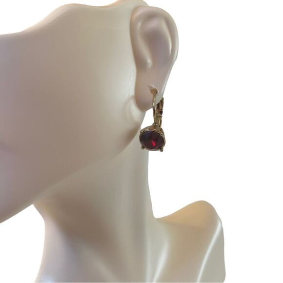 Pretty Vintage Faux Ruby & Gold Toned Leverback Earrings. Generous Sized Stone. - Picture 1 of 5